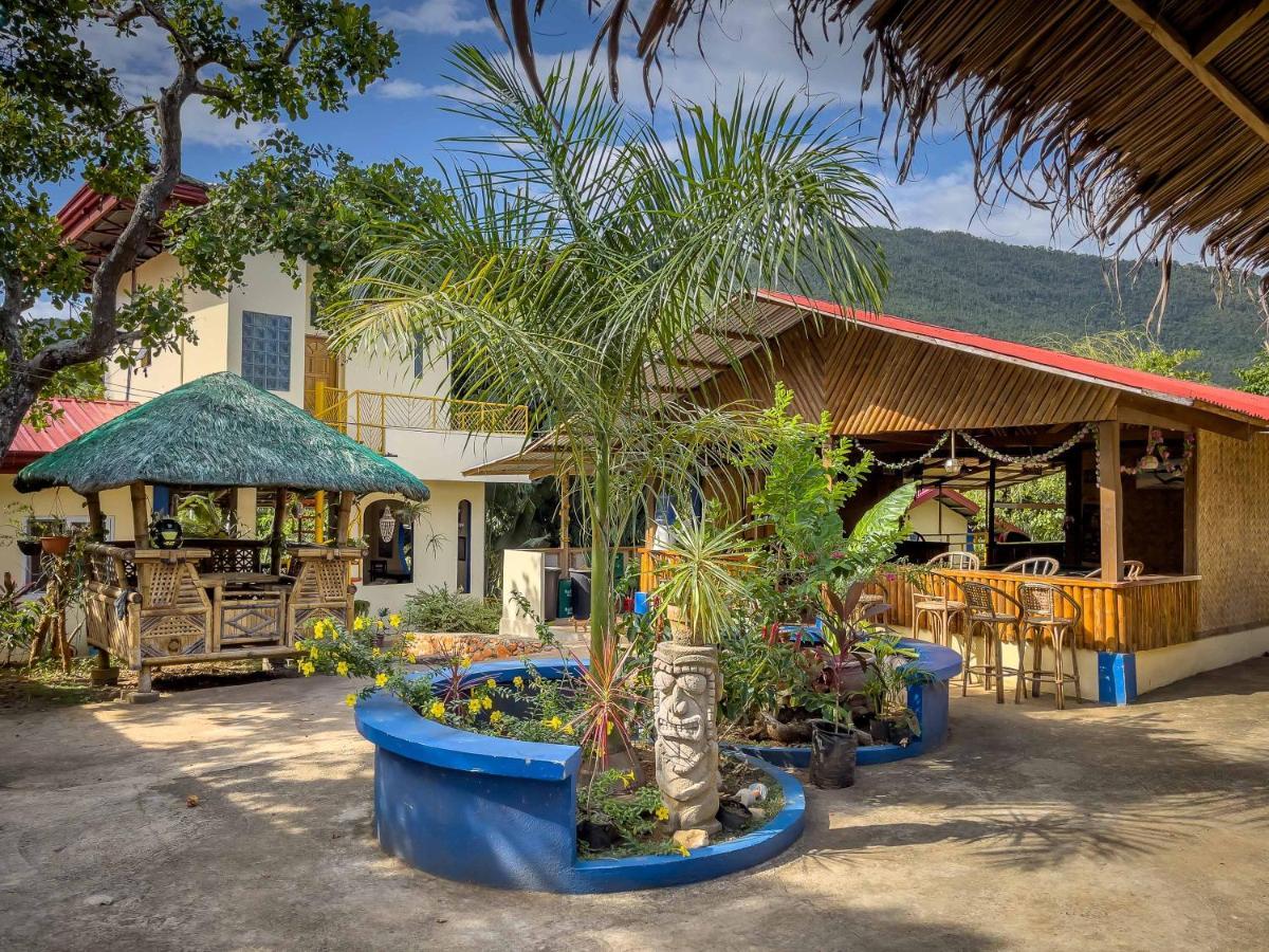 Blue Moon Guesthouse Puerto Princesa Exteriör bild