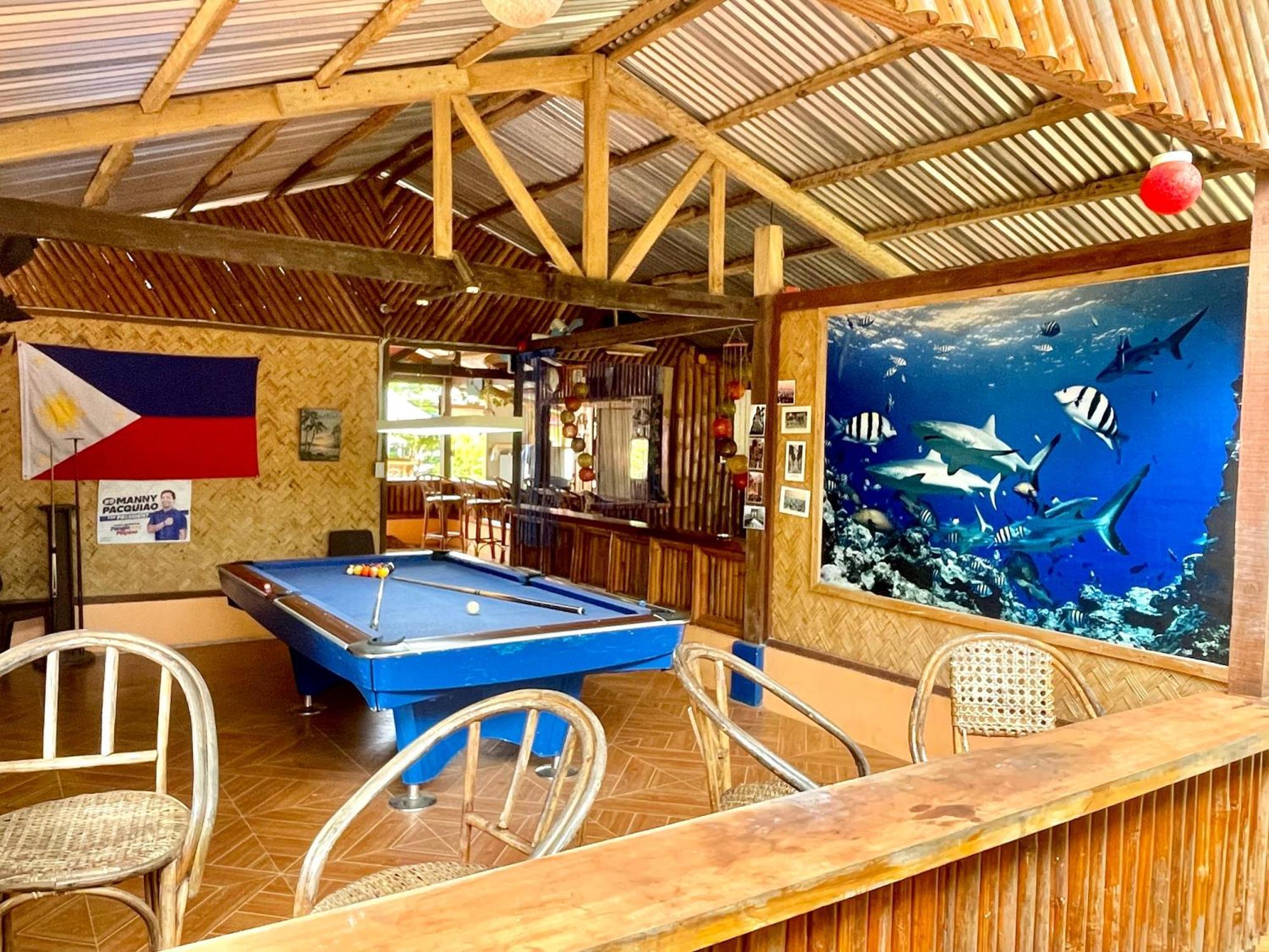 Blue Moon Guesthouse Puerto Princesa Exteriör bild